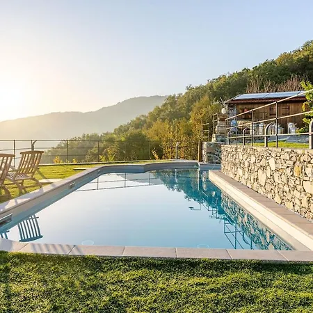 Sea-view Retreat - Pool, Tavern, Fireplace