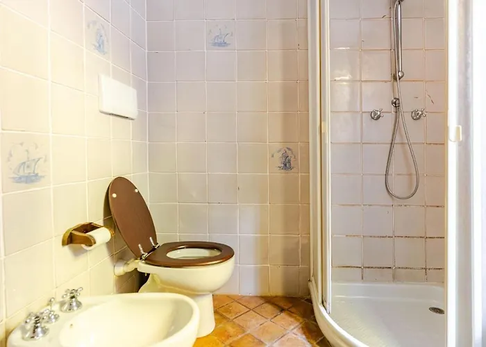 Дом отдыха Sea-view Retreat - Pool, Tavern, Fireplace *