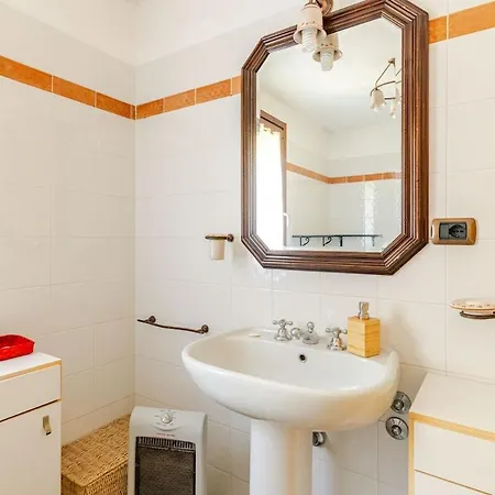 Sea-view Retreat - Pool, Tavern, Fireplace Rapallo