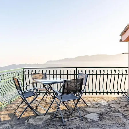 Sea-view Retreat - Pool, Tavern, Fireplace Dom wakacyjny *