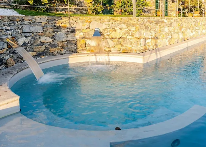 Feriehus Sea-view Retreat - Pool, Tavern, Fireplace Rapallo