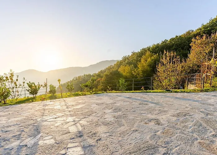 Σπίτι διακοπών Sea-view Retreat - Pool, Tavern, Fireplace